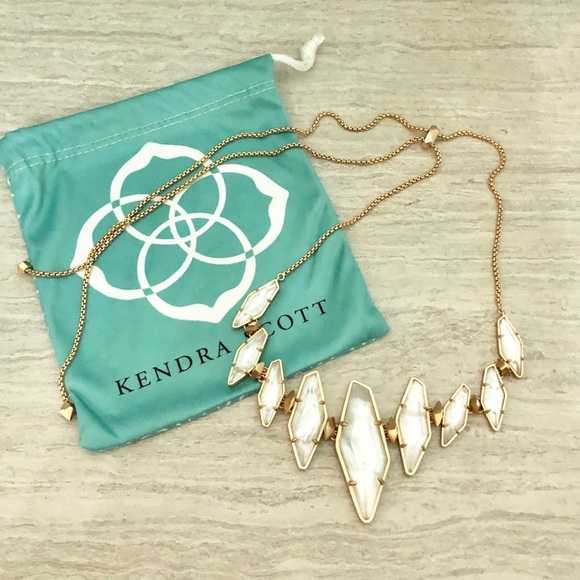 Kendra Scott Jewelry - Kendra Scott Necklace